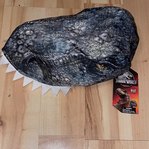 Jurassic world Blue raptor hat BNWT - Picture 1 of 6